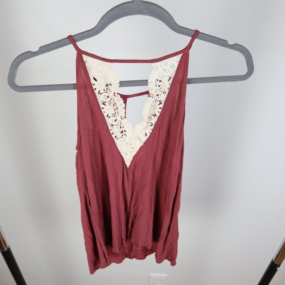 Neckline Tank Top - Picture 4 of 6